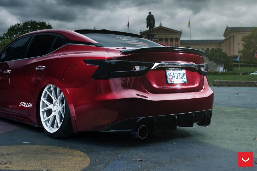 Детали экстерьера Nissan Maxima on Vossen Wheels (VFS6) 2016 года  (фото 14 из 29)
